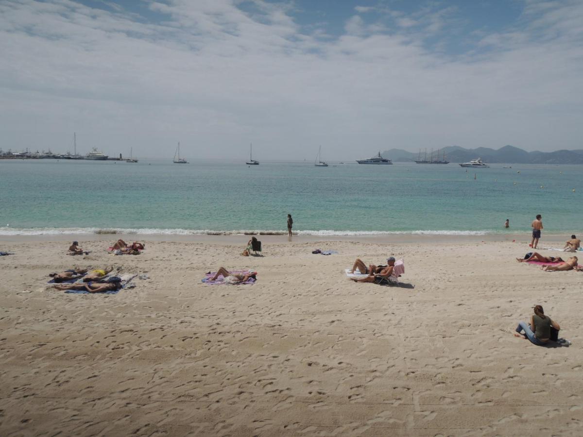 Luxury Family 2Br - Prime Location, Walk To Beach & Shopping, Sunny Balcony - Totolulu Cannes Hoche Esterno foto