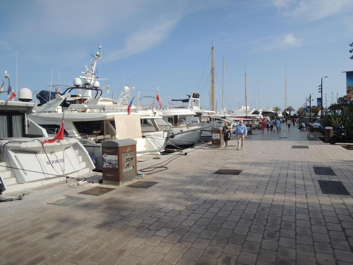 Luxury Family 2Br - Prime Location, Walk To Beach & Shopping, Sunny Balcony - Totolulu Cannes Hoche Esterno foto