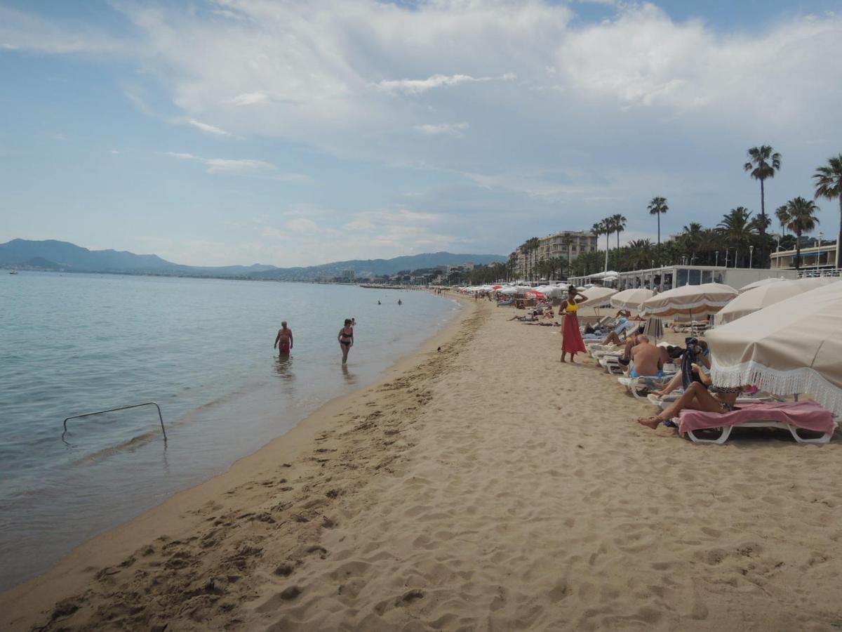 Luxury Family 2Br - Prime Location, Walk To Beach & Shopping, Sunny Balcony - Totolulu Cannes Hoche Esterno foto