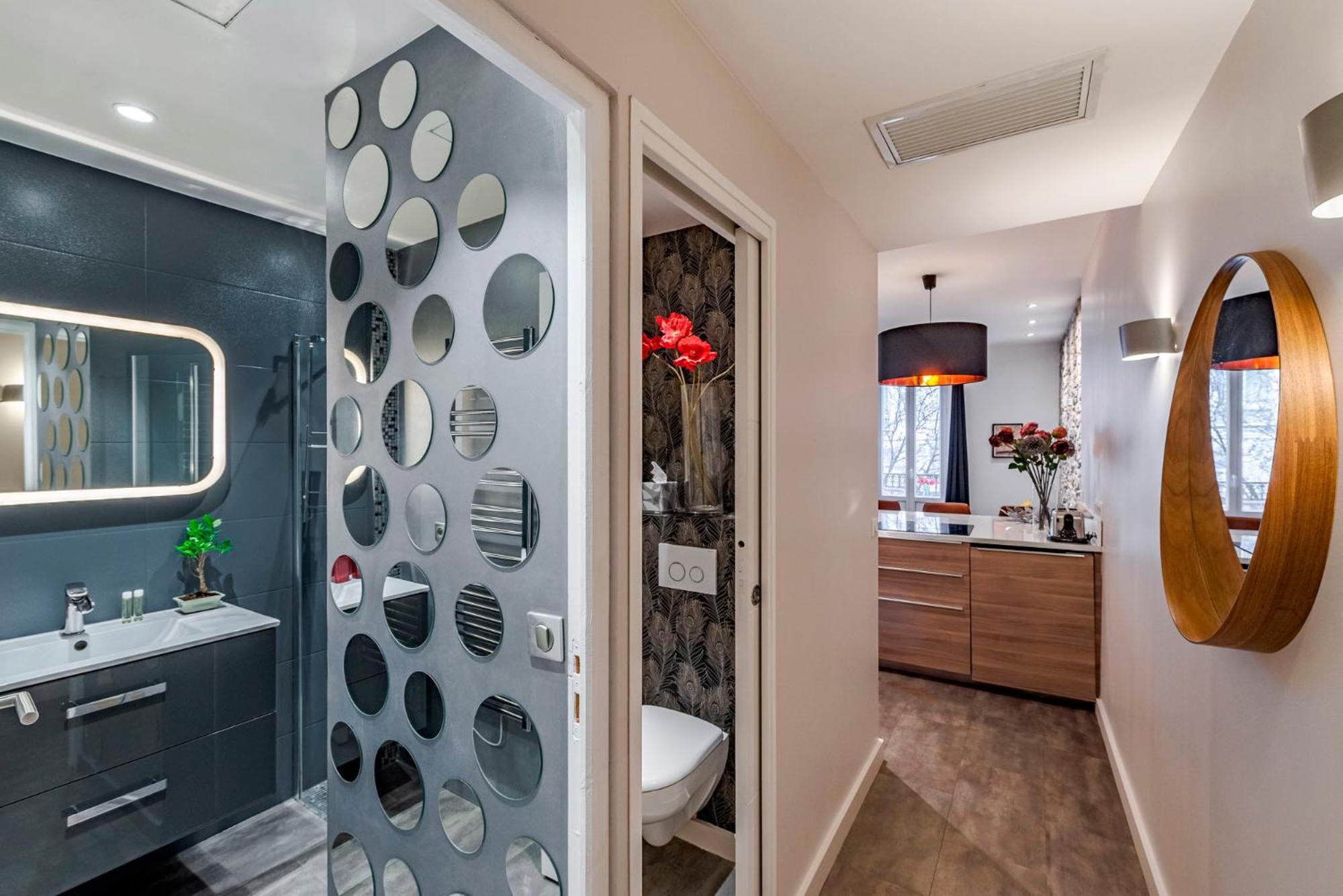 Luxury Family 2Br - Prime Location, Walk To Beach & Shopping, Sunny Balcony - Totolulu Cannes Hoche Esterno foto