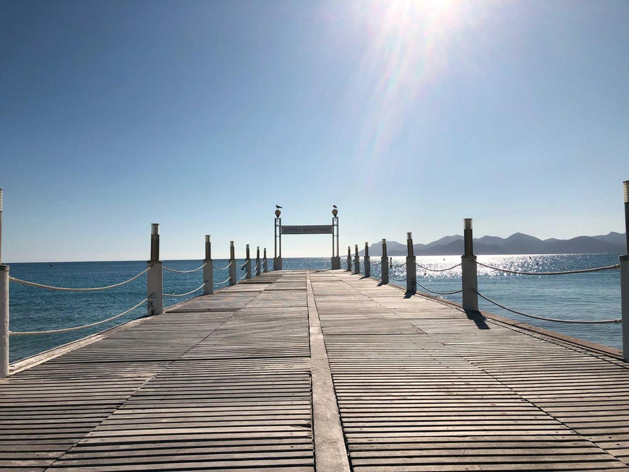 Luxury Family 2Br - Prime Location, Walk To Beach & Shopping, Sunny Balcony - Totolulu Cannes Hoche Esterno foto