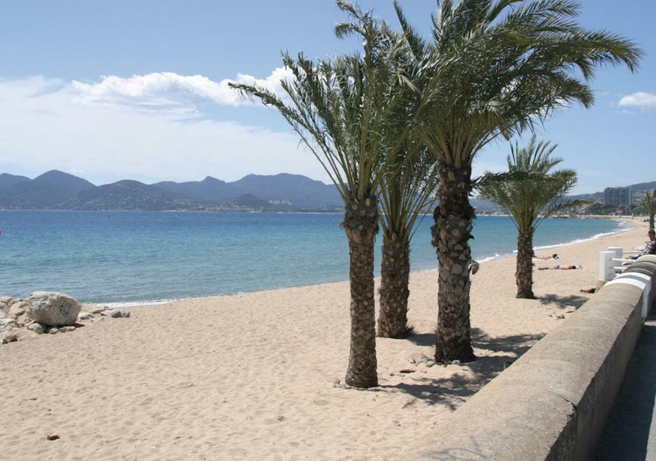 Luxury Family 2Br - Prime Location, Walk To Beach & Shopping, Sunny Balcony - Totolulu Cannes Hoche Esterno foto